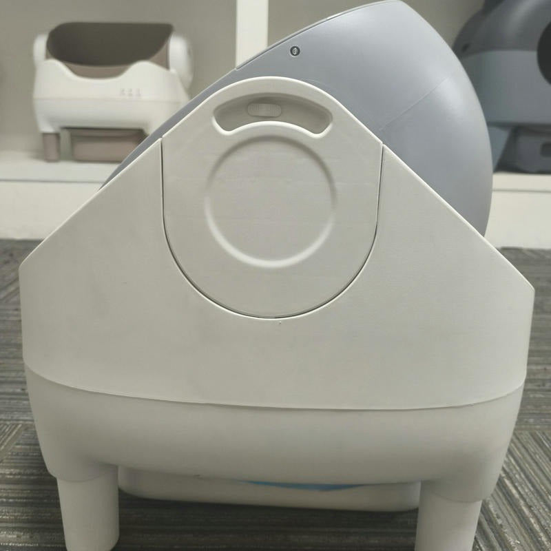 Enclosed Automatic Cat Litter Box